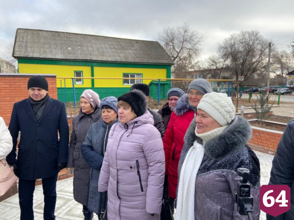 Жители Духовницкого попросили губернатора построить бассейн 