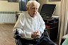 Максим Леонов навестил 103-летнего стрелка Великой Отечественной войны