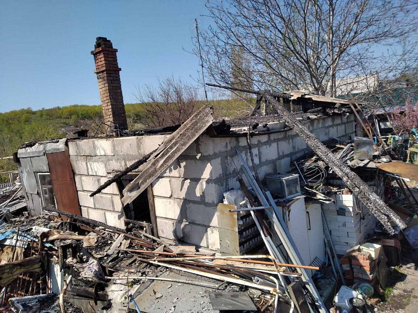Саратовские пожарные тушили два частных дома
