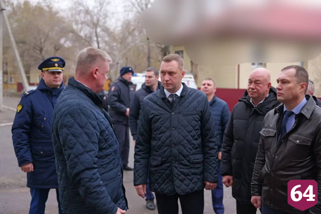 В Саратове во время атаки БПЛА выбило окна в домах 