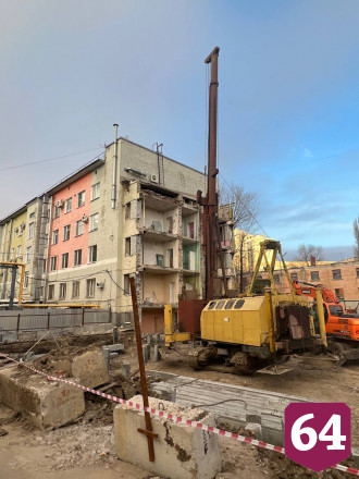 Губернатор провел планерки на стройках Саратова
