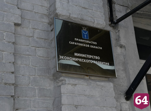 Саратовский министр напомнил  общепиту правила работы с самодельным алкоголем 