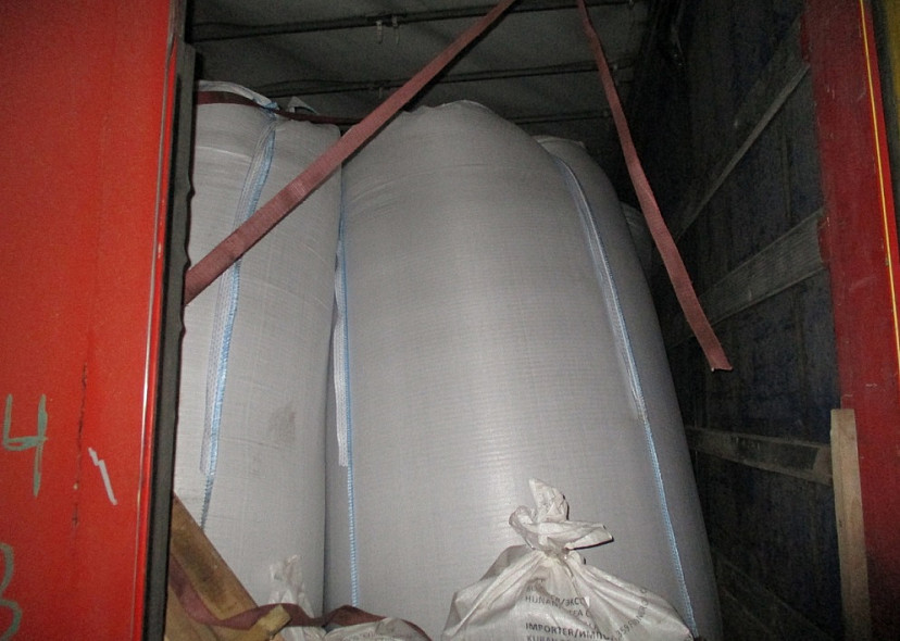 На границе Саратовской области задержали 22 тонны подсолнечника 