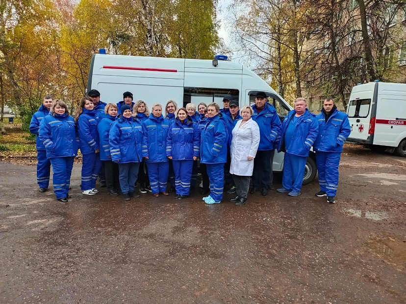 Бригады скорой помощи получили новую форму