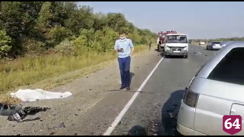 Обнародовано видео аварии с 3 погибшими под Саратовом