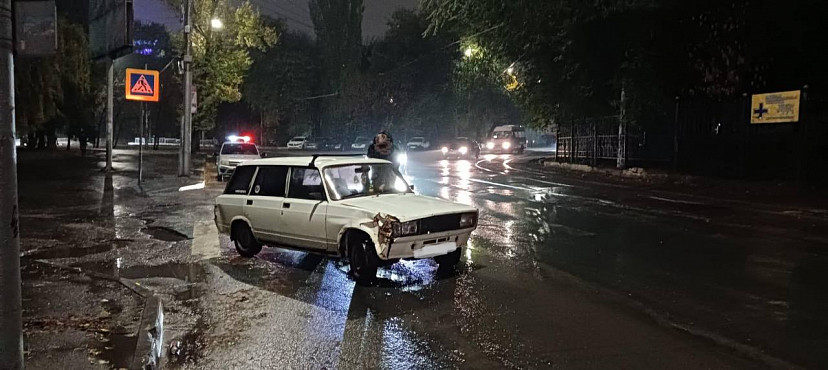 В Саратове водитель «Жигулей» покалечил на переходе 18-летнюю девушку