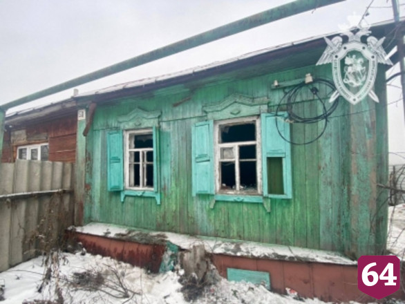 Утром на пожаре под Саратовом погиб молодой человек