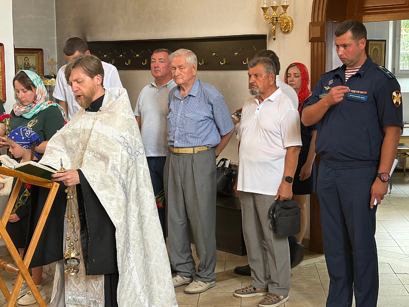 В Саратове почтили память детей Донбасса  