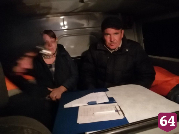 Спасатели эвакуируют застрявших на саратовских трассах людей