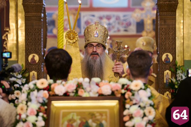 В Балаково освятили возрожденный Свято-Троицкий кафедральный собор