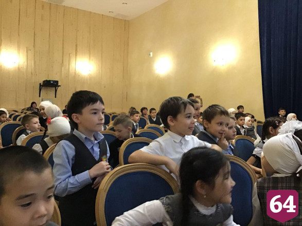 Студенты провели для детей мастер-класс по актерскому мастерству