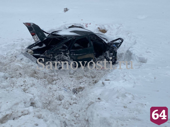 В аварии под Саратовом погибли две женщины