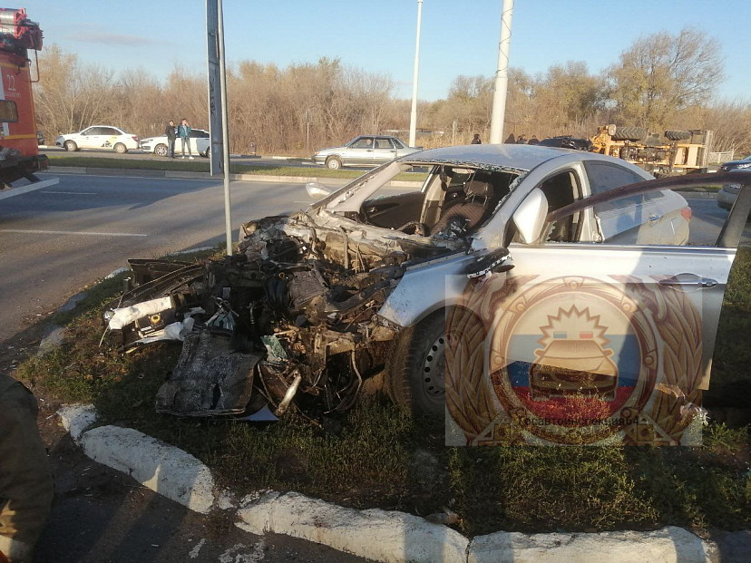 Мужчина погиб в аварии с трактором под Саратовом 