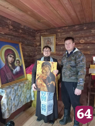 Саратовские бойцы СВО спасли икону из обстрелянного храма
