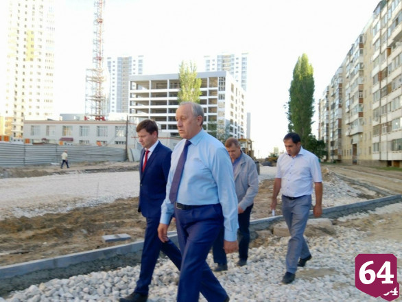 Губернатор призвал чиновников не либеральничать с подрядчиком 
