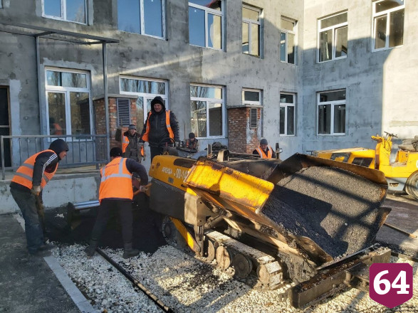 Губернатор распорядился сдать детский сад под Саратовом до конца года