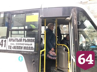 Полицейские выявили в Саратове 4 небезопасных автобуса