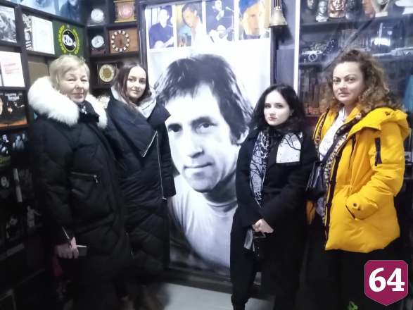 Саратовцы на каникулах катаются на сноуборде и ловят рыбу