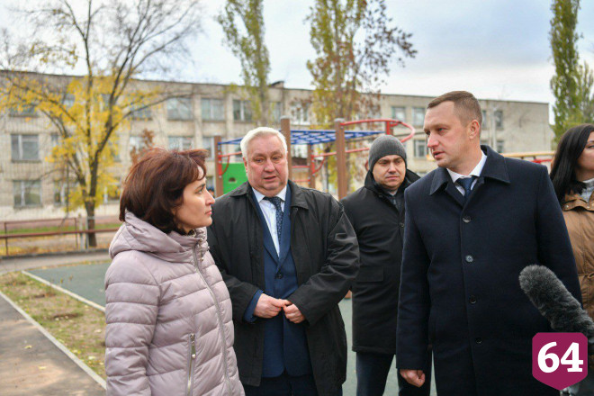 Переселенцы из Летного городка получают ключи от новых квартир