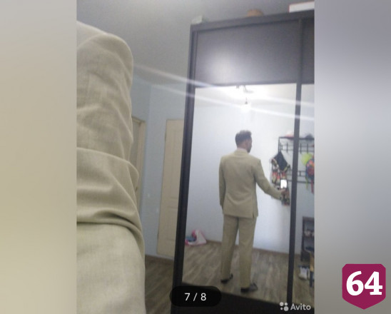 В Саратове за 2 тысячи рублей продают костюм для депутата