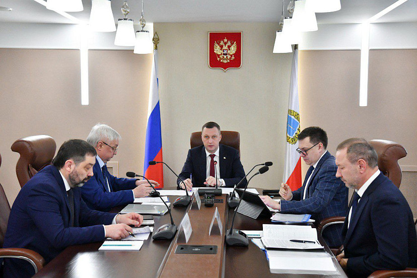 Саратовский губернатор поручил до конца года расселить 202 аварийных дома
