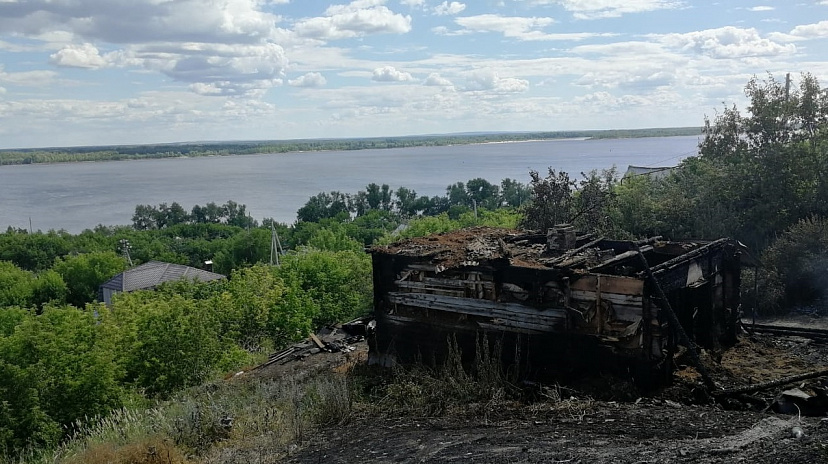 В сгоревшем доме обнаружили останки человека 