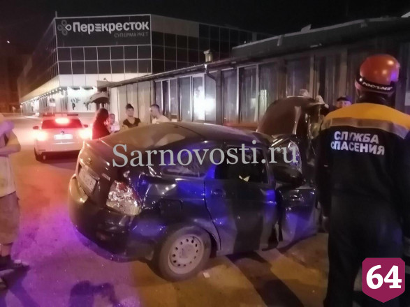 Рядом с «Лазурным» участники ДТП снесли дорожные знаки