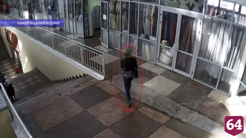 Девушка в парике обворовала пенсионерку на саратовском рынке