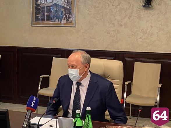 Губернатор поблагодарил волонтеров Конституции за труд 