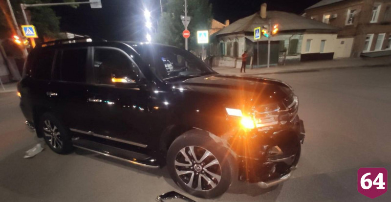 Водитель «Соляриса» пострадал в ДТП с внедорожником на Мясницкой