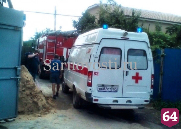 В Саратове мужчина получил ожоги при тушении соседского дома