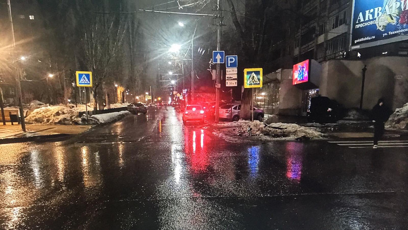 В Саратове произошла авария с 5 автомобилями
