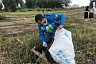 Саратовский чиновник расчистил под мостом сточный коллектор