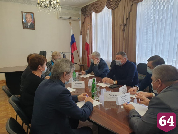 На пост главы Базарно-Карабулакского района претендуют 2 кандидата 