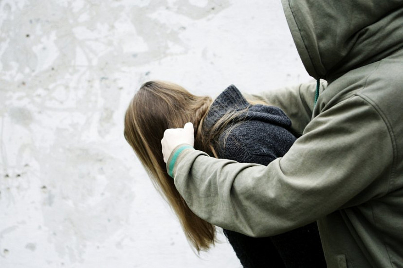 Бастрыкина заинтересовало нападение на 16-летнюю студентку в Саратове