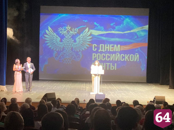 В Саратове наградили лучших почтальонов
