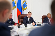 Губернатор потребовал ежедневных отчетов по запуску отопления