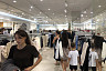 Саратовцы выстроились в очереди на распродаже H&M перед уходом из России 