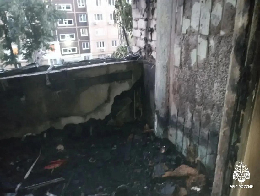 В Саратове полыхали балконы десятиэтажки