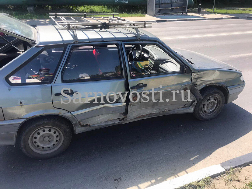 В столкновении легковушек на Московском шоссе ранена 3-летняя девочка