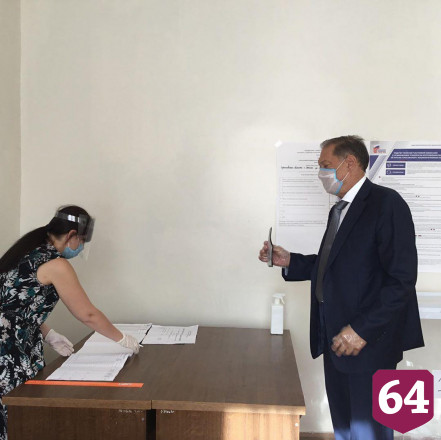Александр Стрелюхин вместе с сыном проголосовал по поправкам в Конституцию
