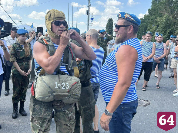 Саратовские десантники отметили 96-ю годовщину образования ВДВ 