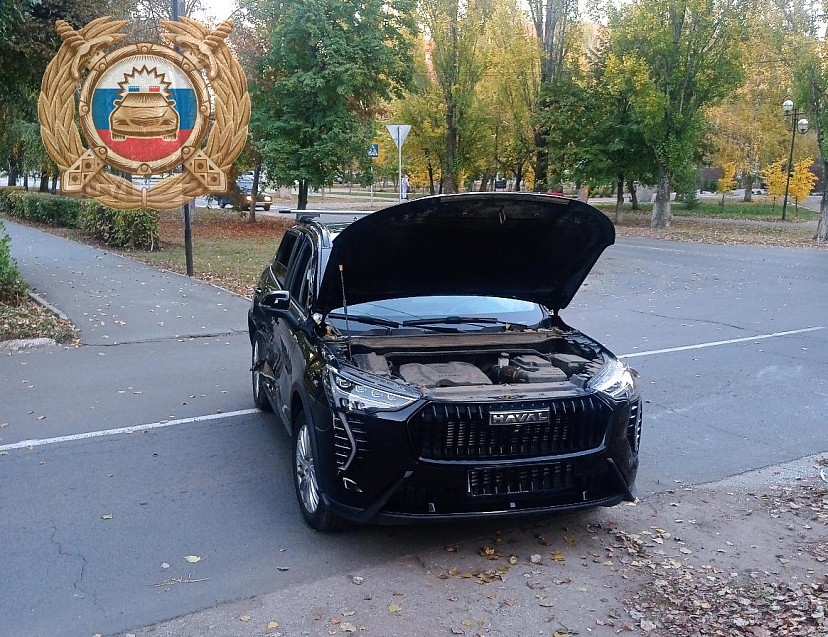 Женщина пострадала при опрокидывании кроссовера в Саратовской области