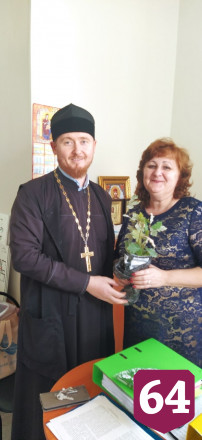 Священник создал у храма лесопитомник и раздает по Заволжью дубы
