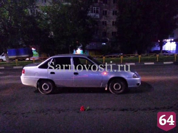 В Саратове пожилая автоледи сломала ноги пьяному пешеходу 