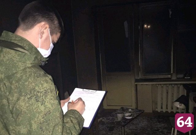 Житель Саратова задохнулся в дыму от загоревшегося дивана 