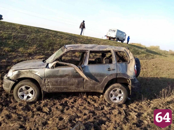 Водитель опрокинул внедорожник в кювет и скончался