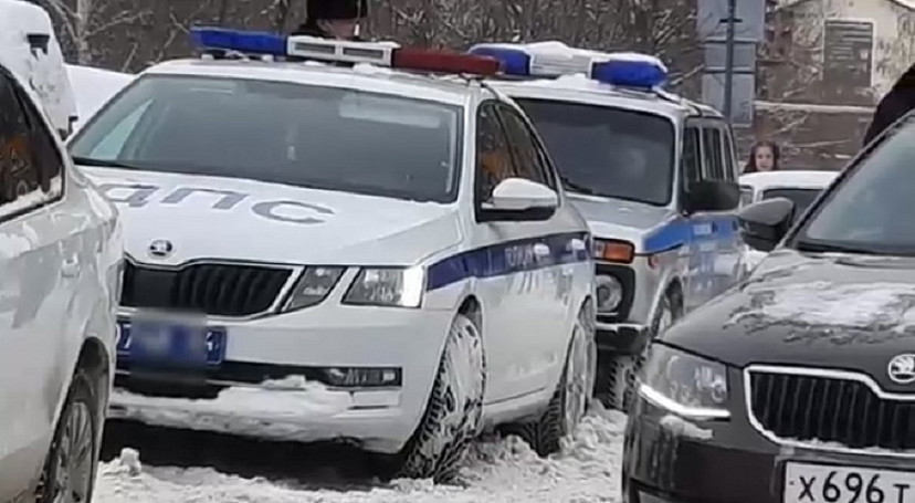 В Саратове эвакуируют школы 