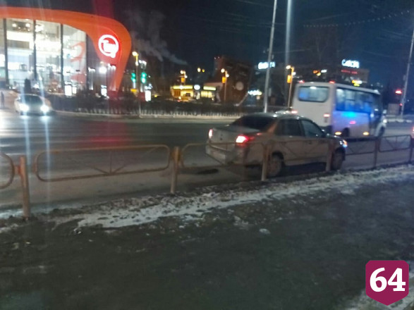 В Саратове 12-летнего мальчика задавила иномарка