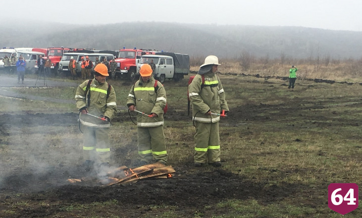 В тушении огня около лесного массива задействовали беспилотник 